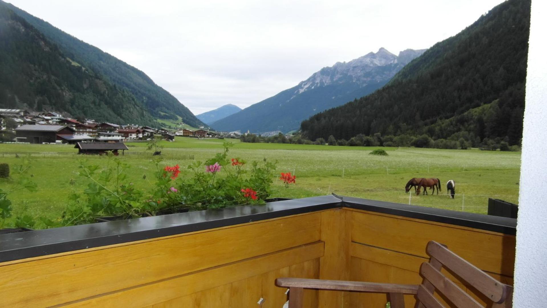 Luenerhof Guest House Neustift im Stubaital Bilik gambar